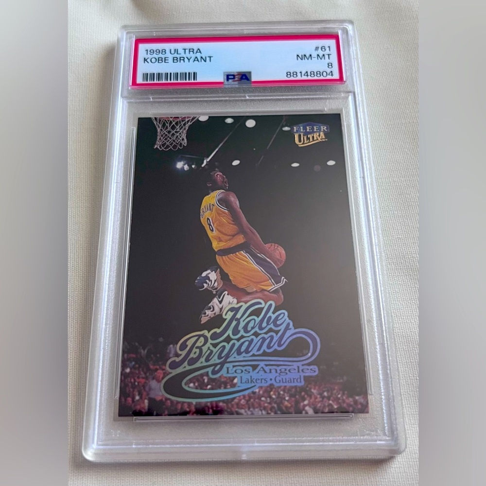 Kobe Bryant #8 Graded 1998 ULTRA FLEER
#61 LAKERS (PSA Graded) Kobe Bryant